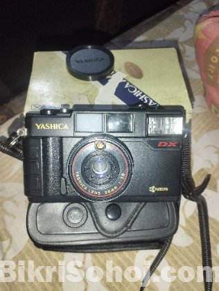 Yashica MF-2 super Camera